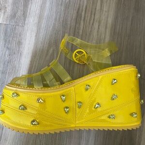 Lemon Themed Platform Sandal